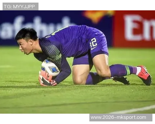 无解门神陈威全场扑救11次媒体评分满分10分表现惊艳